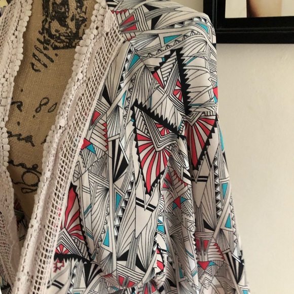 Aztec polyester cover up - Picture 2 of 3